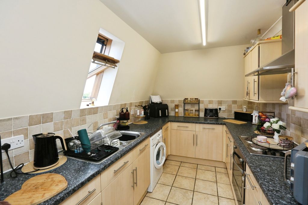 Property photo 2 of 12 Pbox-Img.Jpg