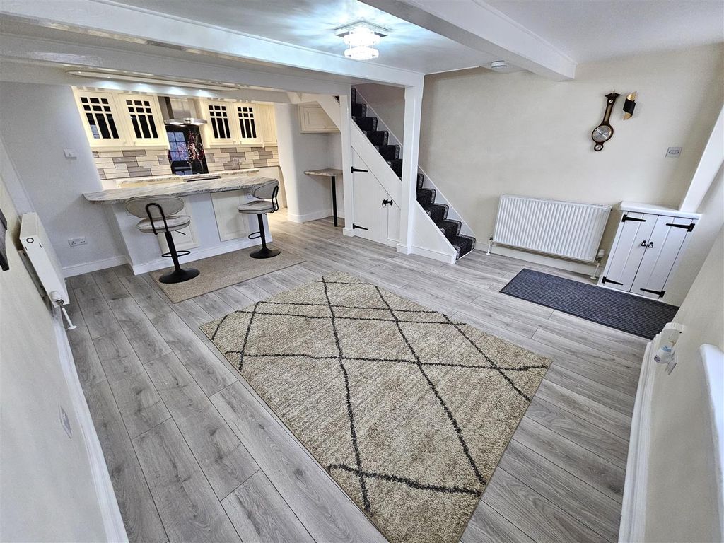 Property photo 3 of 18 Living Area.Jpg