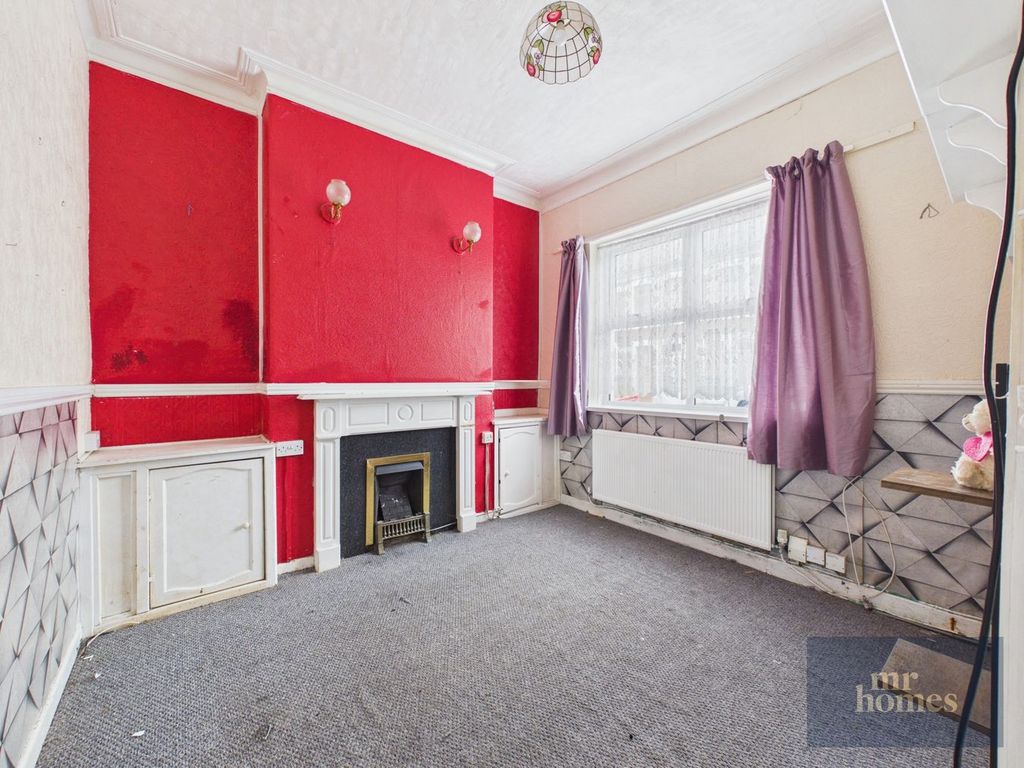 Property photo 2 of 24