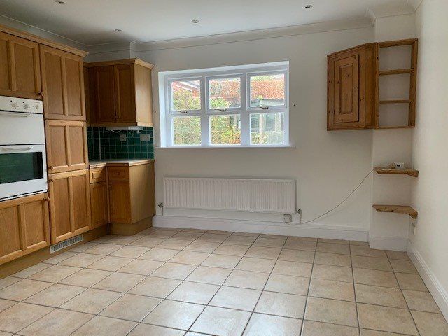 Property photo 3 of 11 5