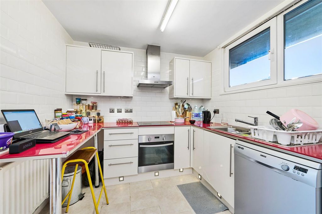 Property photo 2 of 17 Eden_Harper_-_Glanville_Road