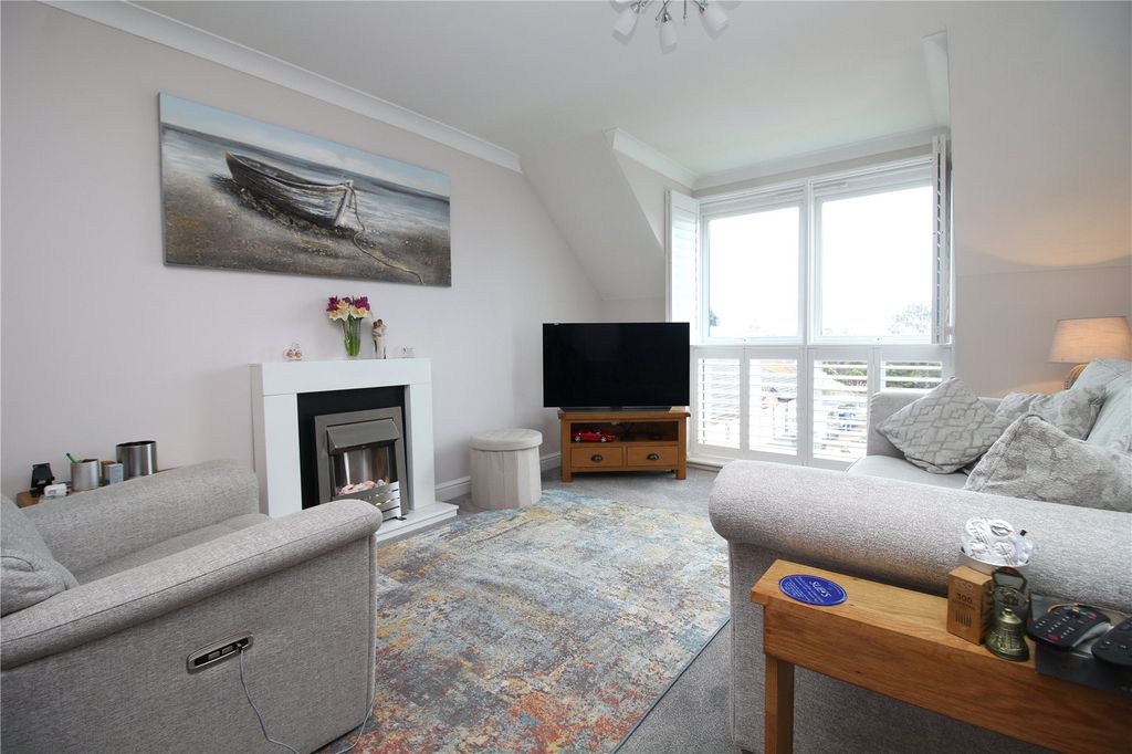 Property photo 2 of 14 Picture No. 19