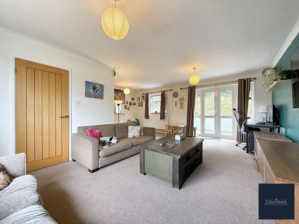 Property photo 3 of 30