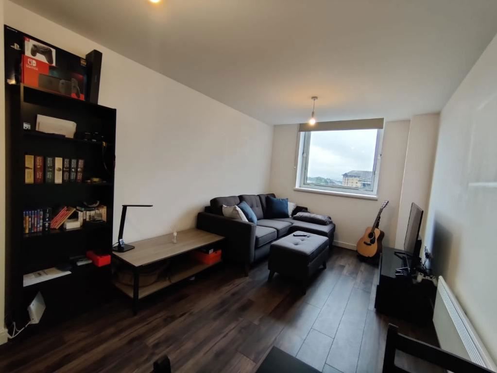 Property photo 3 of 12