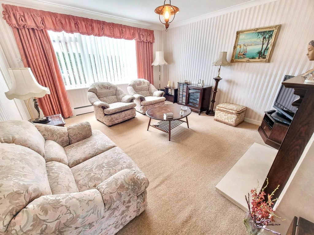 Property photo 2 of 11 Photo 10
