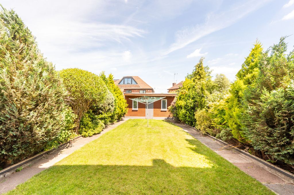 Property photo 2 of 13