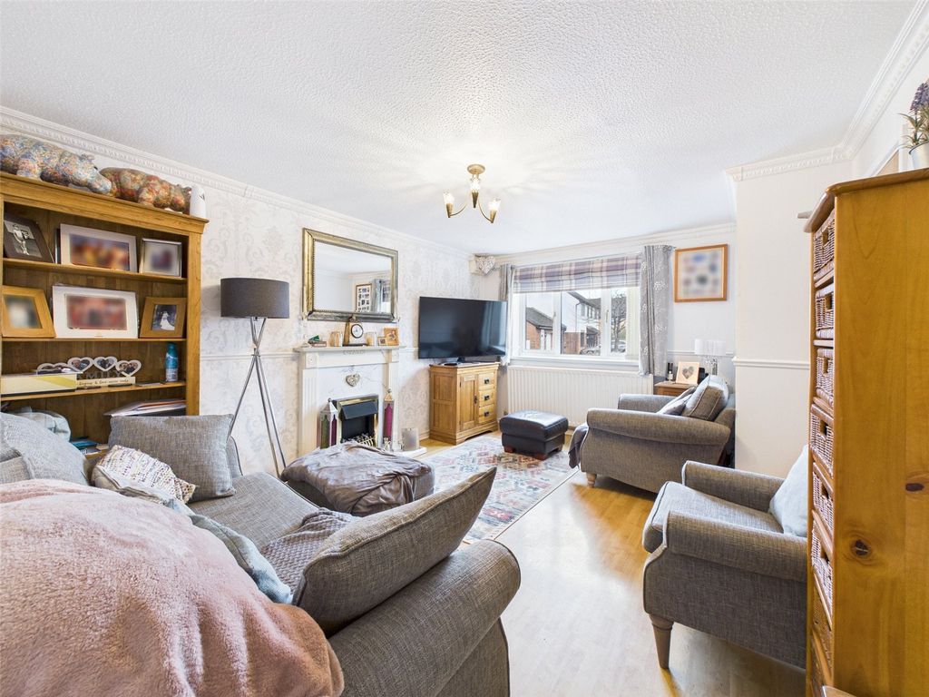 Property photo 2 of 21 Picture No. 03