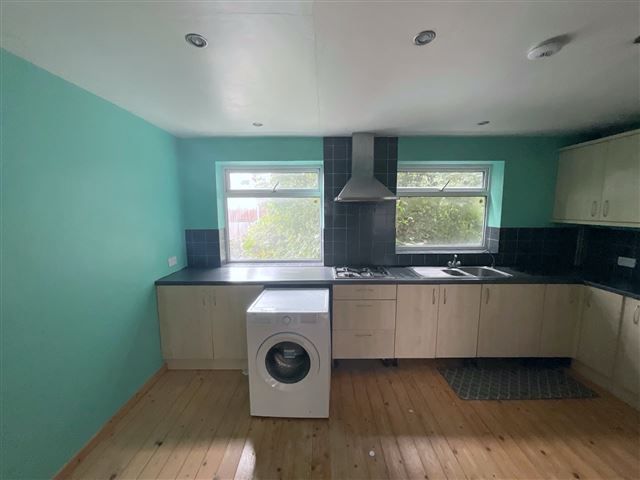 Property photo 2 of 16 Kitchen