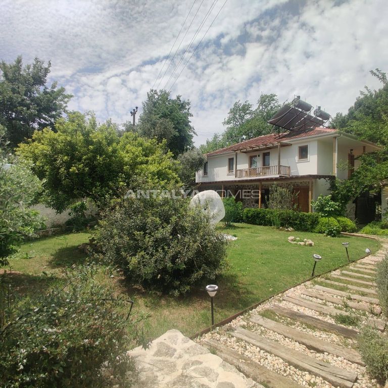 Property photo 1 of 33
