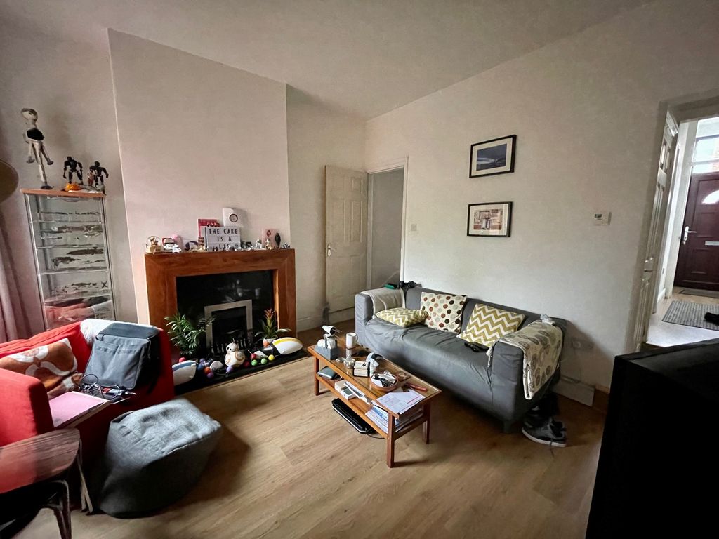 Property photo 3 of 8