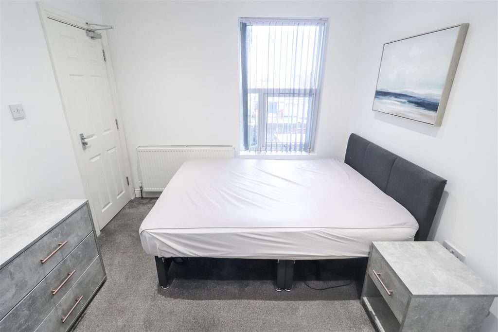 Property photo 3 of 8 Img_7362-2.Jpg