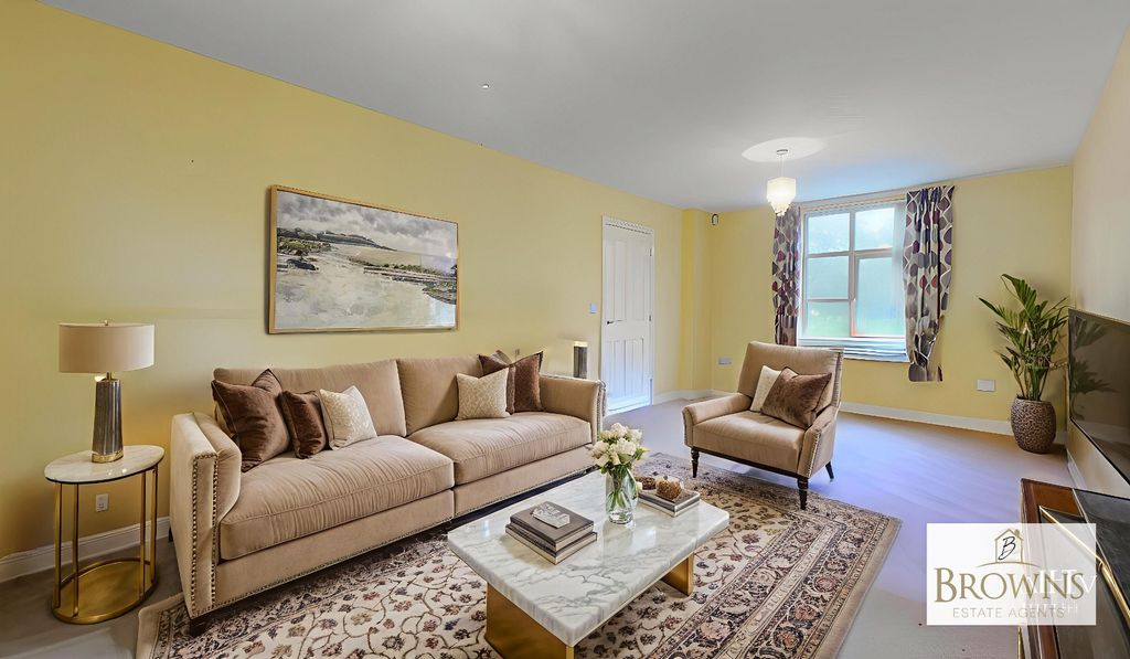 Property photo 2 of 36 4380594