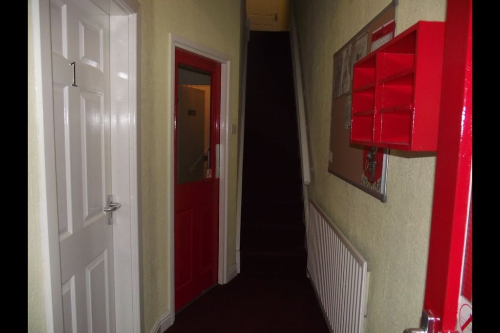 Property photo 3 of 6