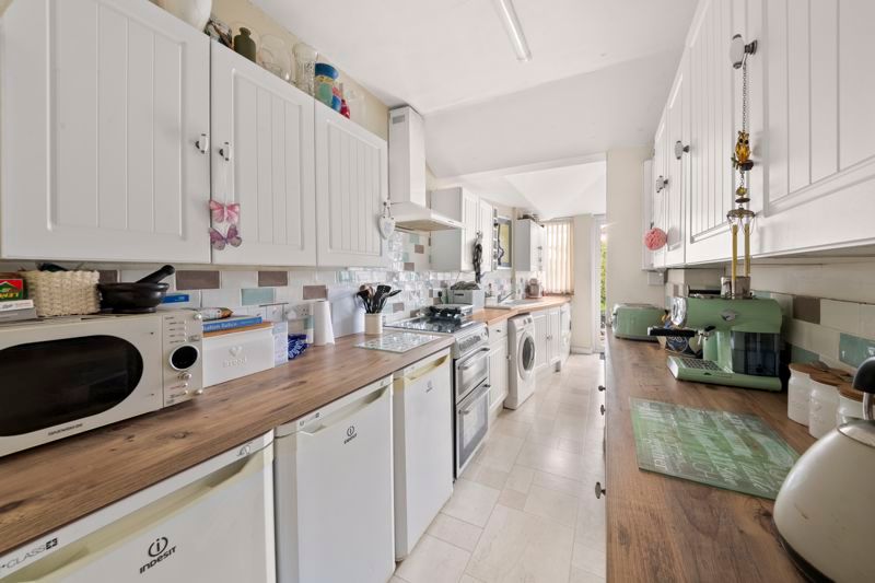 Property photo 3 of 16 Photo 9