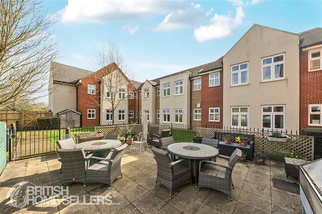 Property photo 2 of 21 Picture No. 05