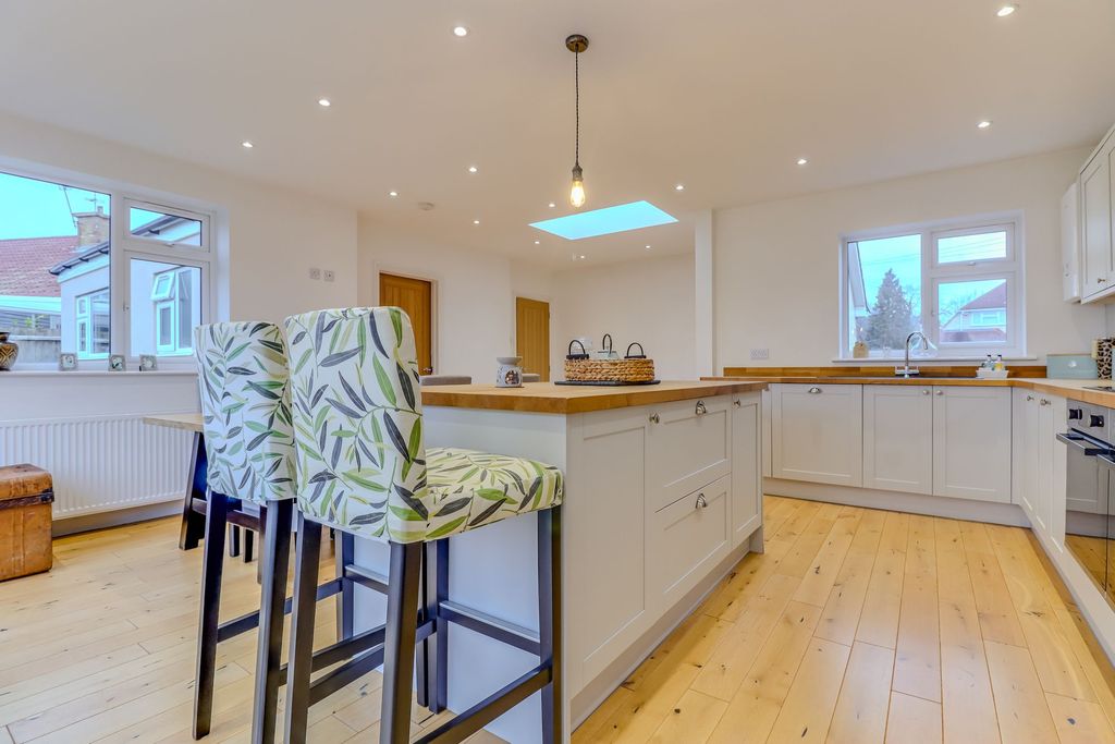 Property photo 3 of 22