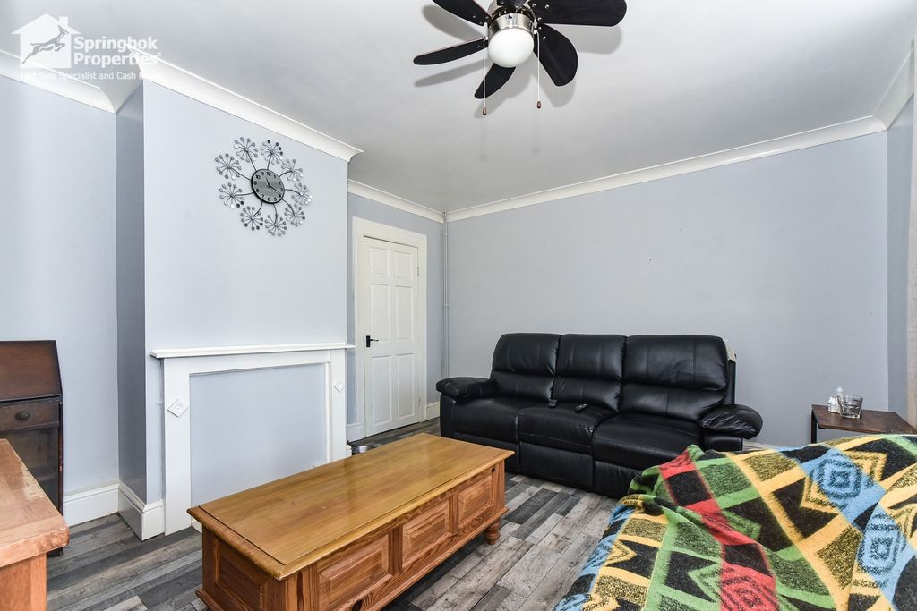 Property photo 2 of 11 Image 2