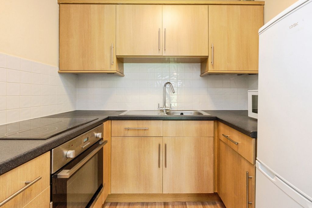 Property photo 3 of 14 Kitchen