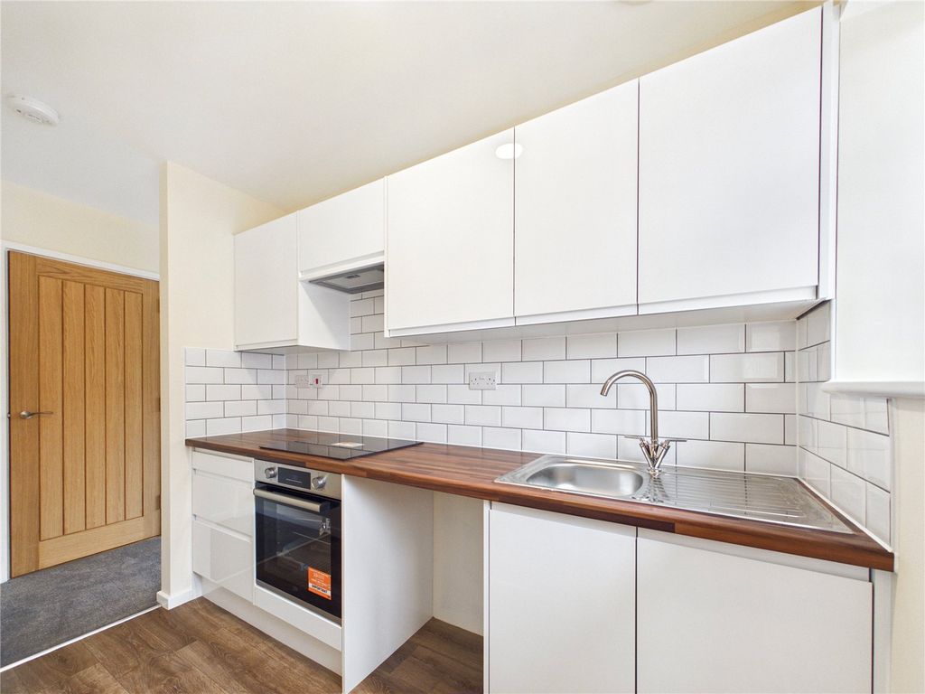 Property photo 3 of 10 Picture No. 15