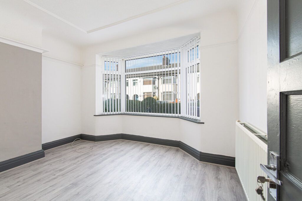 Property photo 1 of 28