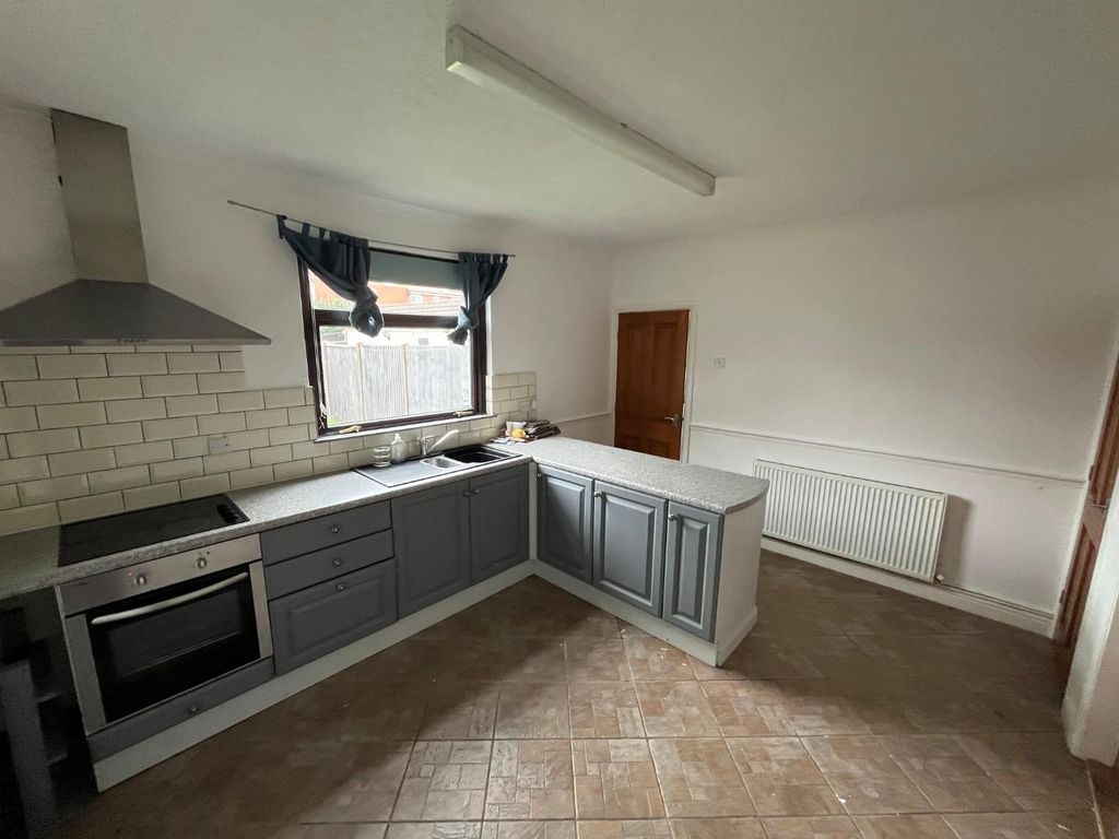 Property photo 2 of 14 Kitchen Diner.Jpg