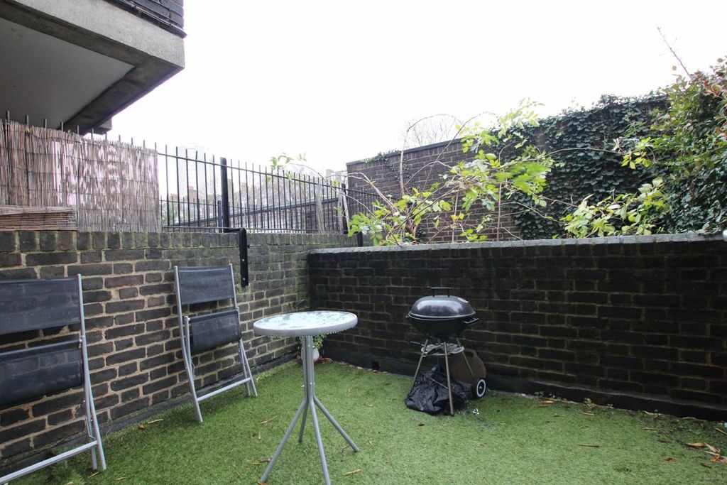 Property photo 2 of 5