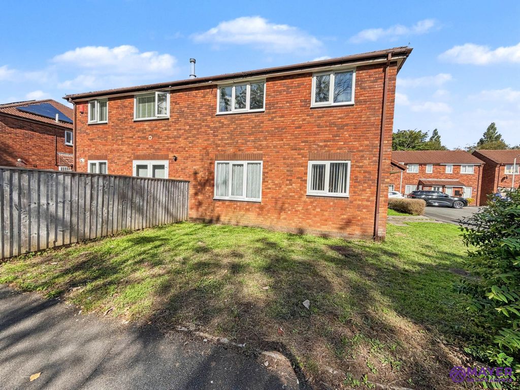 Property photo 2 of 14