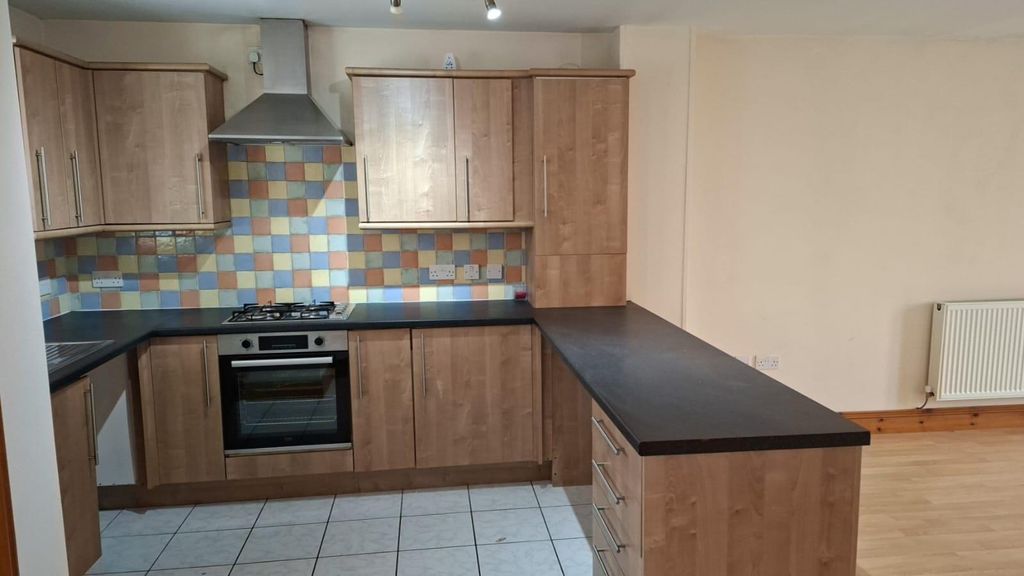 Property photo 3 of 13 46475A4E-6B63-4209-937A-97Ae73Db7166.Jpg