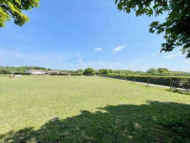 Property photo 3 of 25