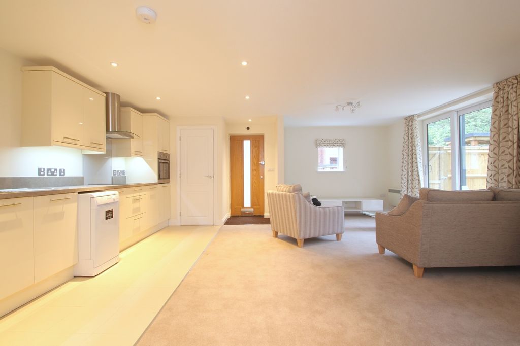 Property photo 3 of 8 My Photo 6334