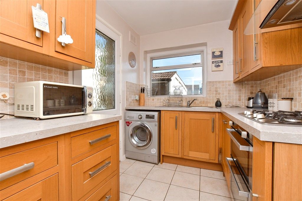 Property photo 3 of 12 Kitchen