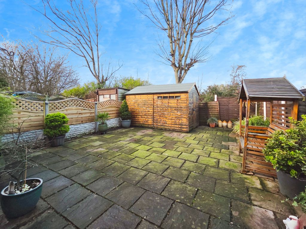 Property photo 3 of 24 28056Bf1-1000120921