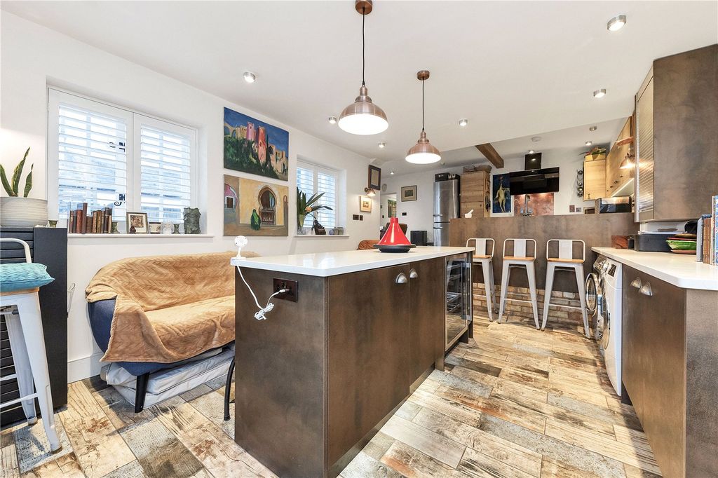 Property photo 3 of 18 Picture No. 04