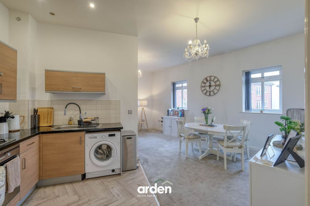 Property photo 2 of 16