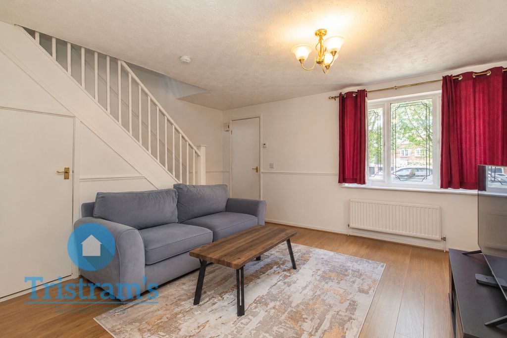 Property photo 3 of 18
