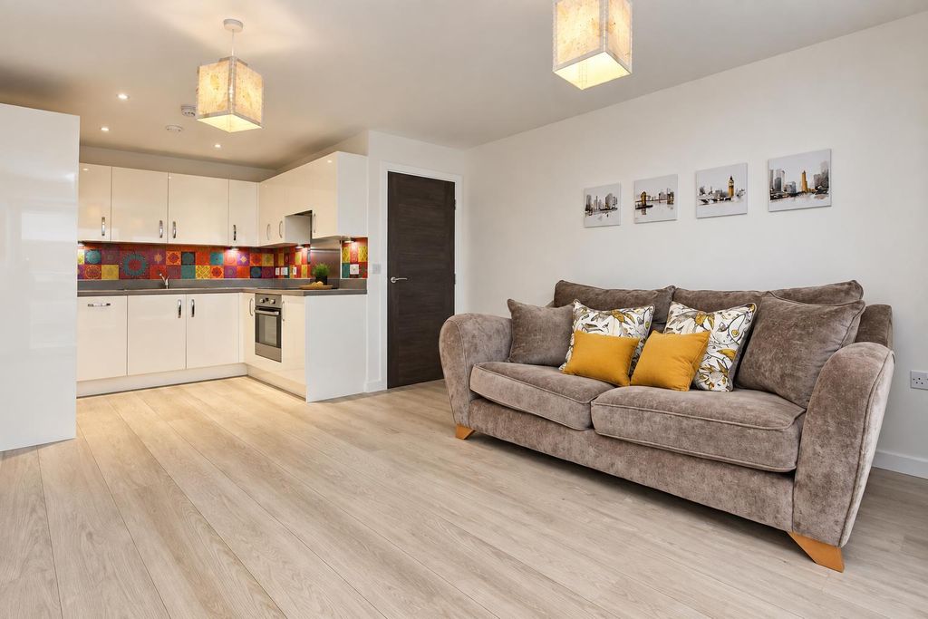 Property photo 3 of 10 1d2A9478-5A5d-48c7-8830-Dcb70cd6549c.Png