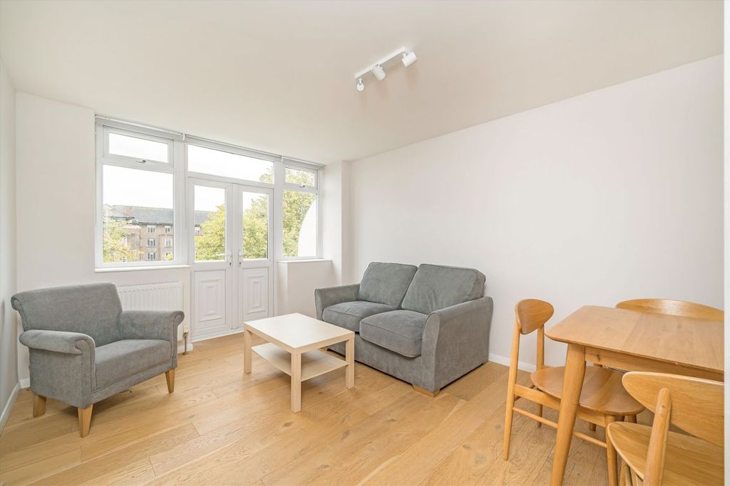 Property photo 1 of 4