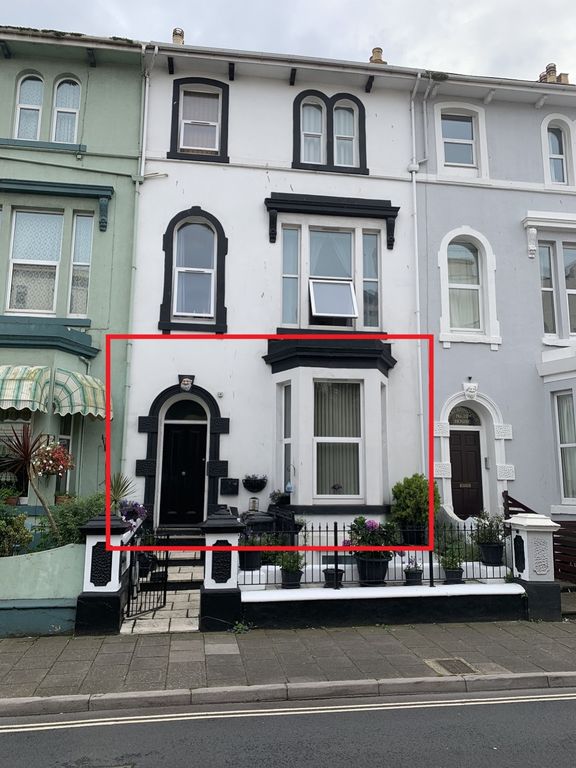 Property photo 1 of 10 Flat 1, 27 Orchard Gardens, Teignmouth