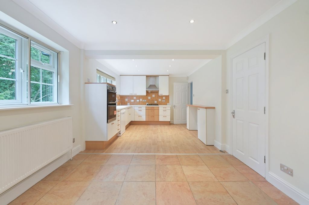 Property photo 2 of 14 Picture No. 14