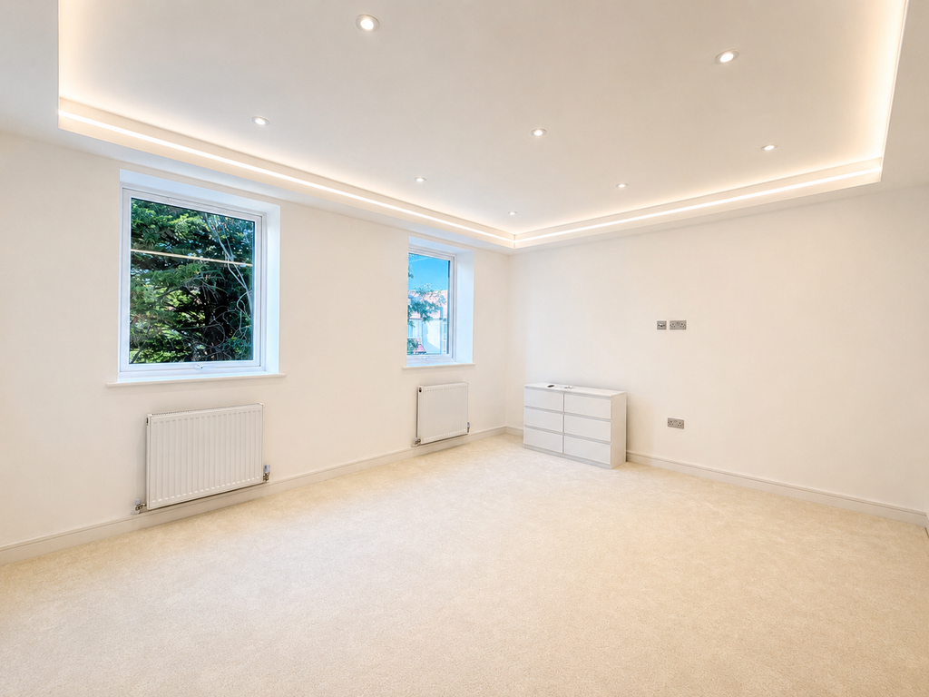 Property photo 1 of 28
