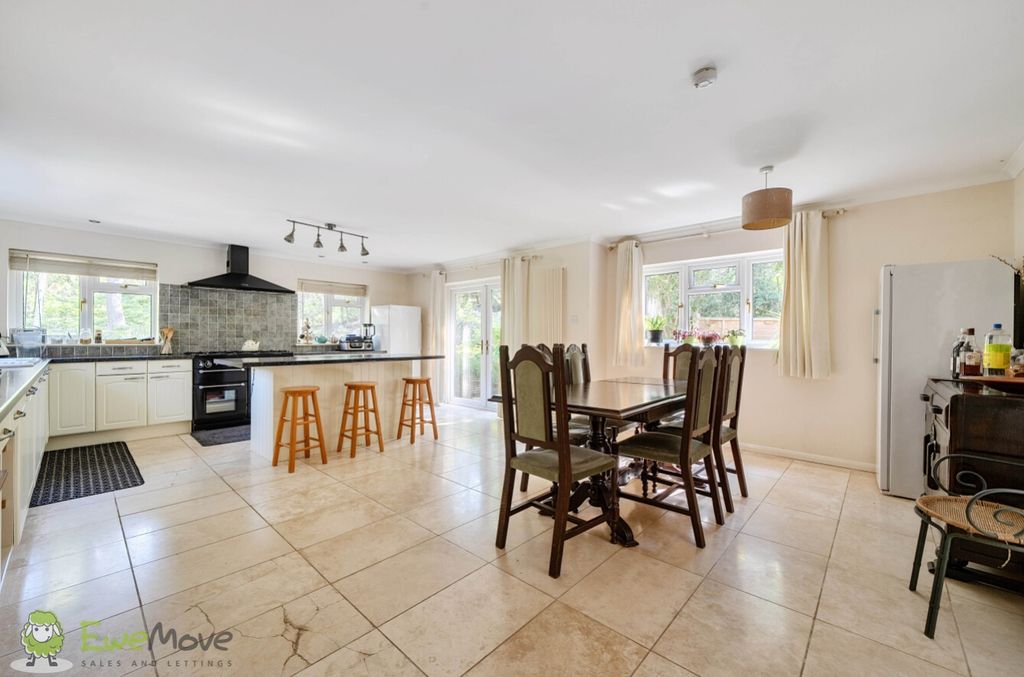 Property photo 3 of 24 Kitchen Dining Room