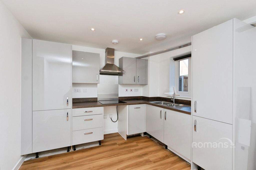 Property photo 2 of 14 Pbox-Img.Jpg