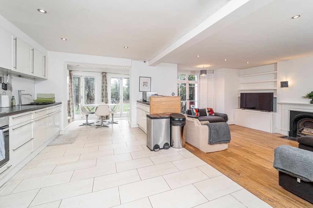 Property photo 3 of 19 Ndb05690-Edit