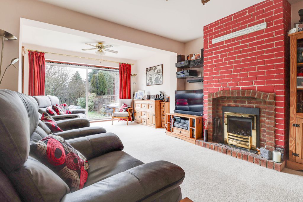 Property photo 2 of 24 Reception