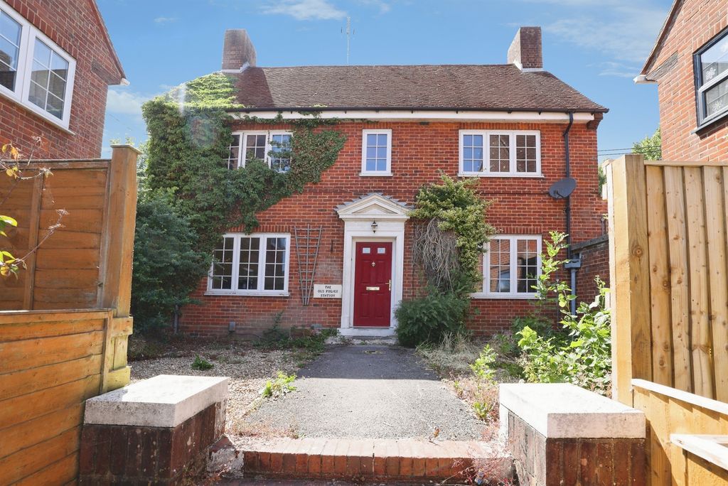Property photo 1 of 19