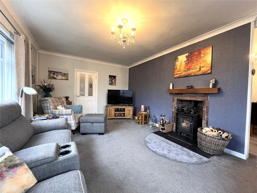 Property photo 2 of 22 Picture No. 31