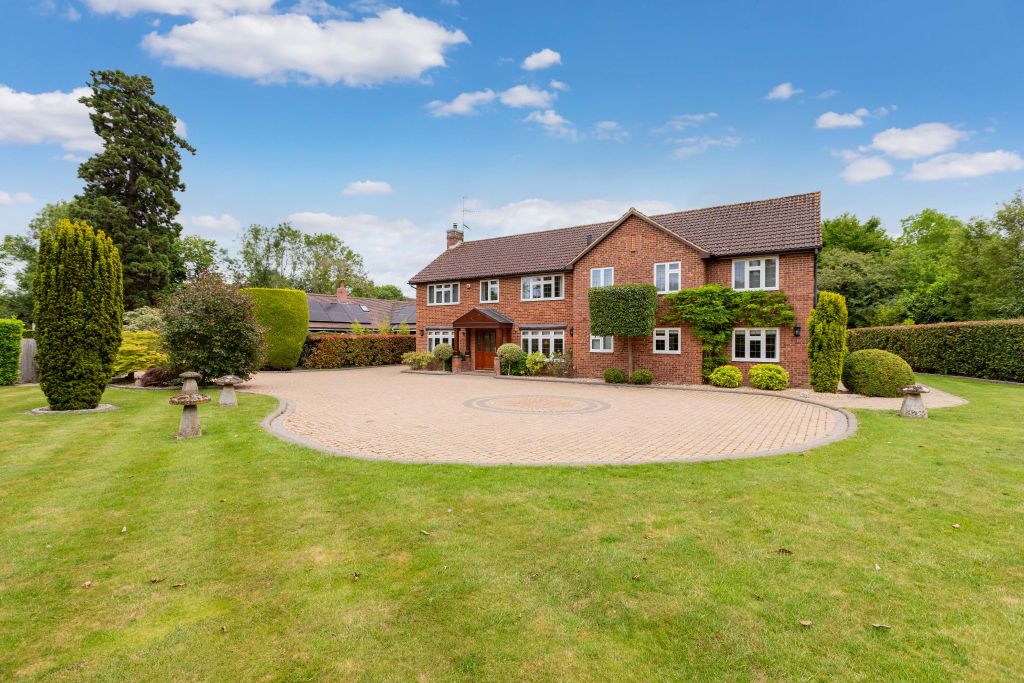 Property photo 1 of 27