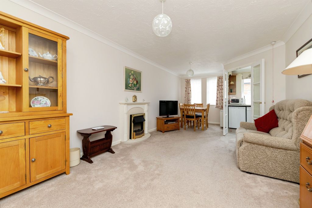 Property photo 2 of 15
