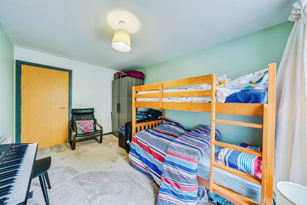 Additional image 9 of 2 bed flat for saleDulcie Close, Greenhithe DA9