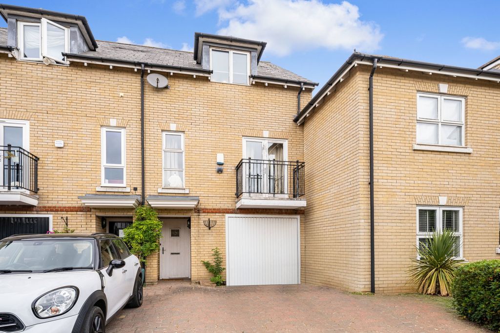 Property photo 1 of 19